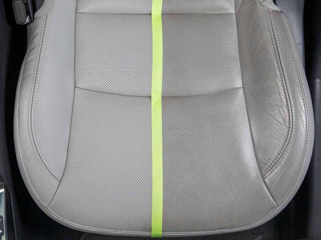 Meguiars-Gold-Class-Leather-Vinyl-Cleaner4