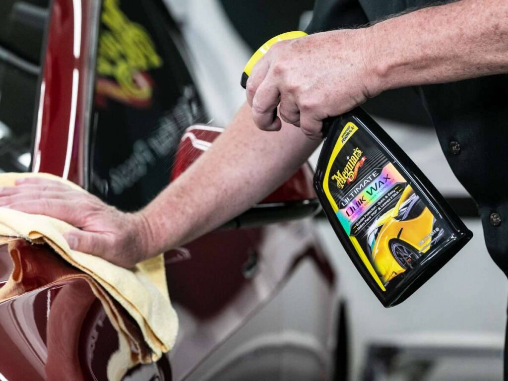 Meguiars-Ultimate-Quik-Wax3